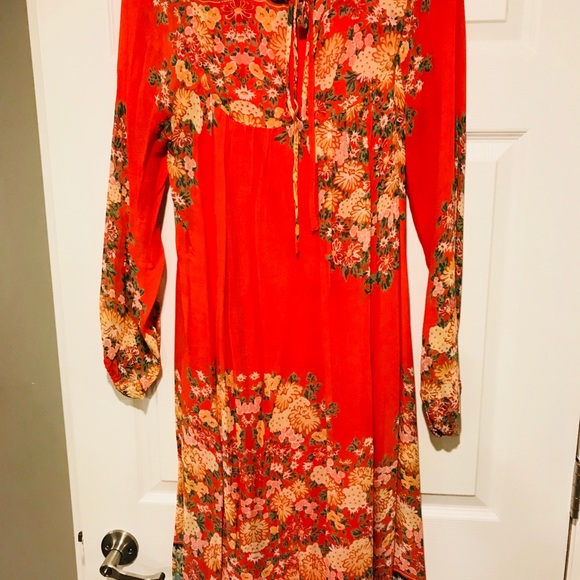 ❌Sold❌ Asos sheer midi floral dress - Picture 2 of 4